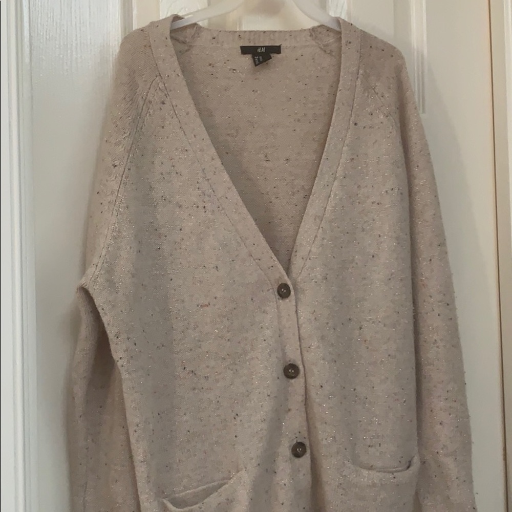 Oversized Cardigan - Picture 2 of 3